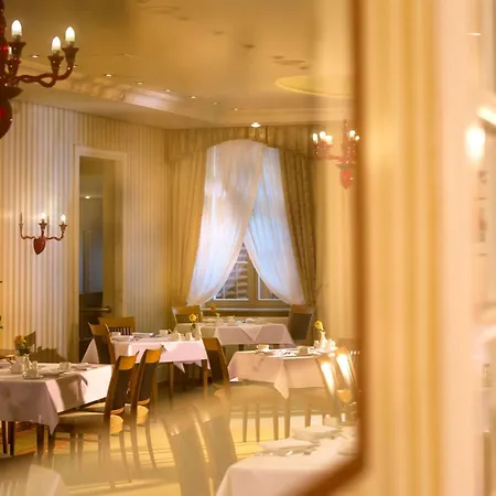 Dorint Am Goethepark Szálloda 4*