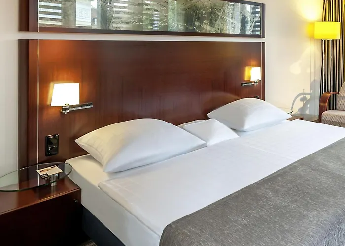 Dorint Am Goethepark Hotel 4*